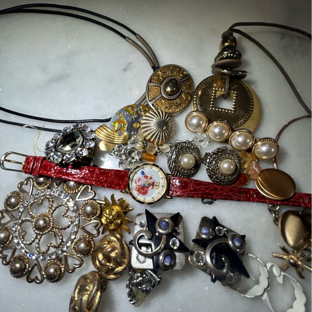 Jewelry Lot Necklaces, Watch & Earrings…